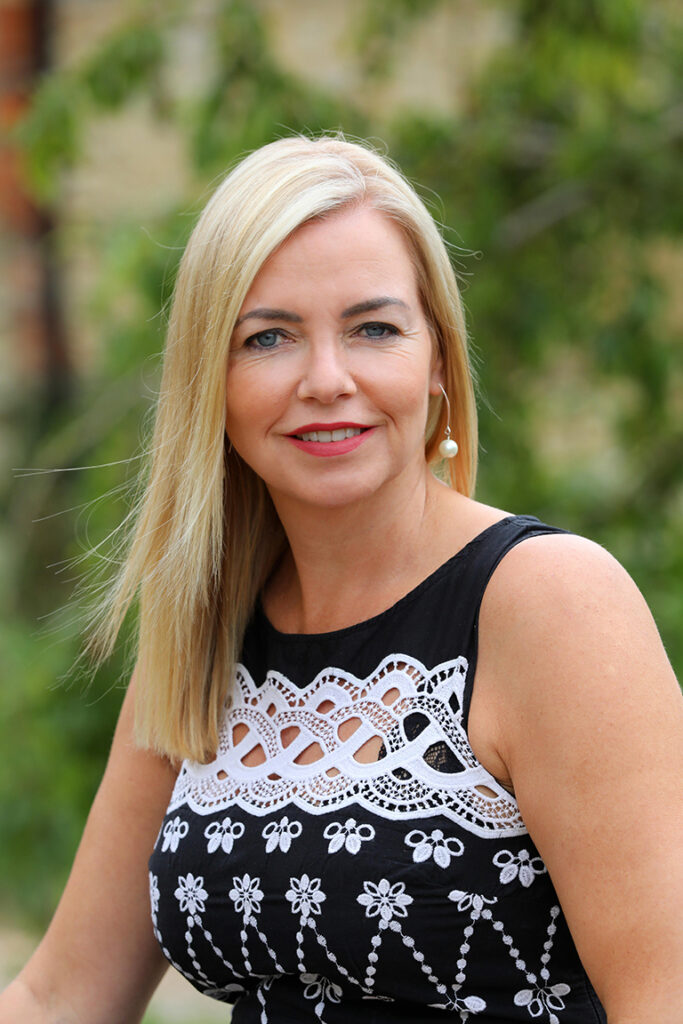 Kathryn Devey